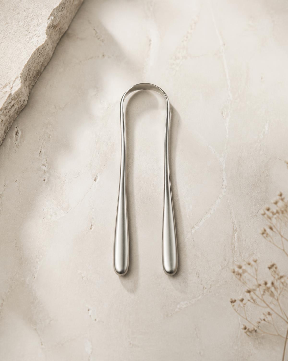 Novaé Smile copper tongue scraper